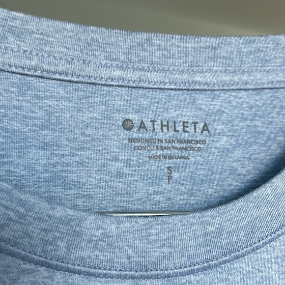 Athleta Longsleeve Top With Thumbholes - Picture 2 of 5